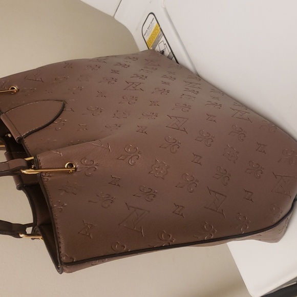 Adrienne Vittadini Embossed Logo Tote Bag (Final price) - Picture 6 of 9